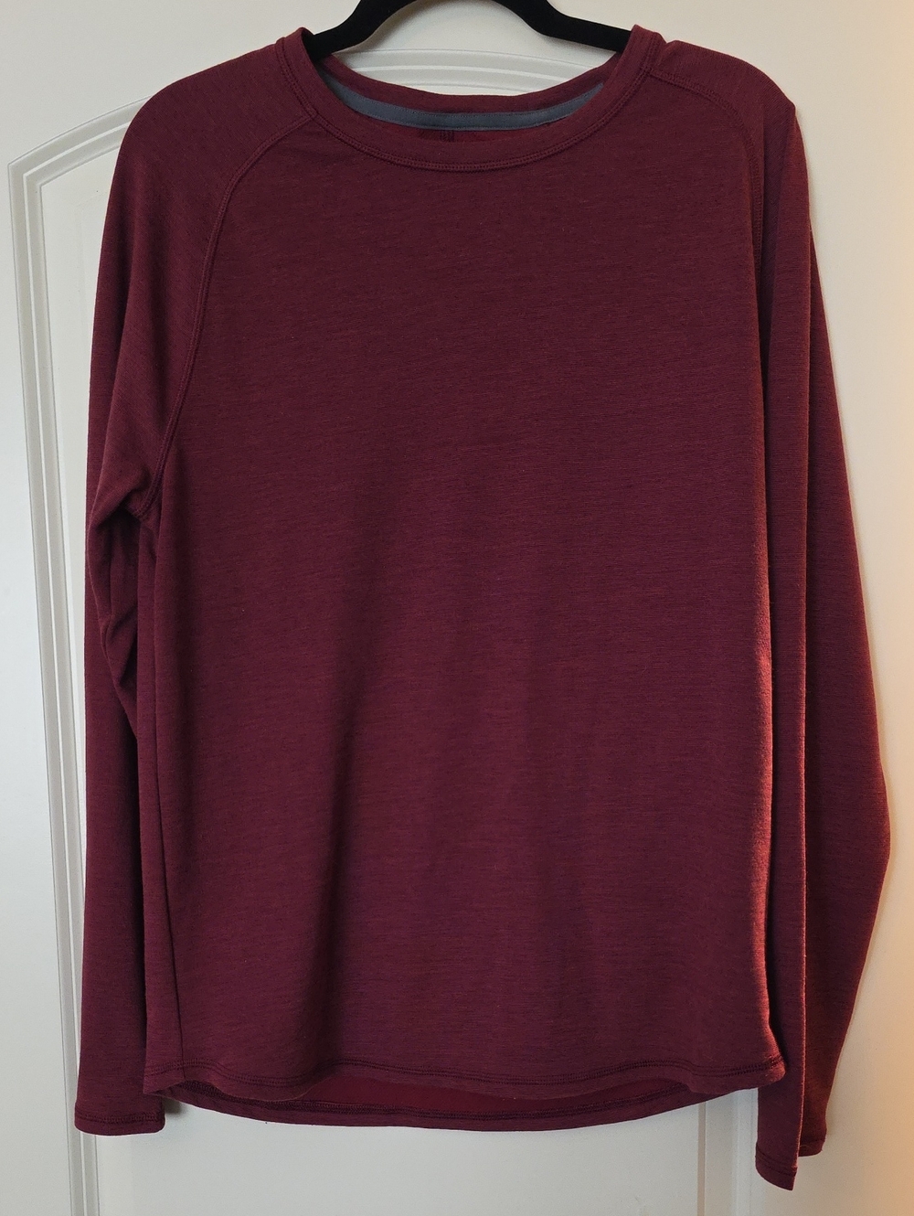 Men's Long-Sleeve T-shirt - Maroon